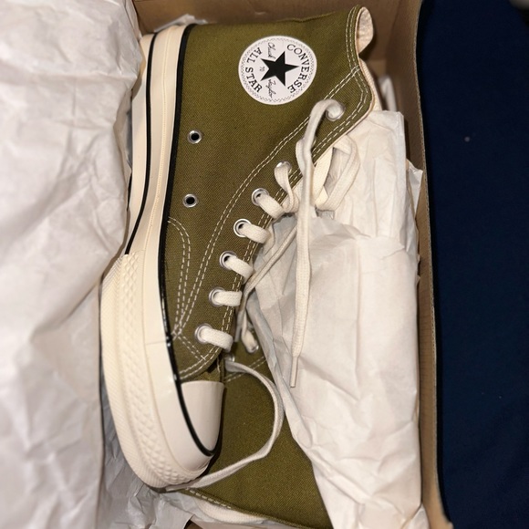 Chuck 70’s in the color Dark Moss Size 7.5 men and 9.5 women - Picture 3 of 3
